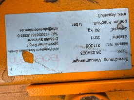 PODNOŚNIK PRÓŻNIOWY DO SZKŁA FEDERHENN ROK 2011